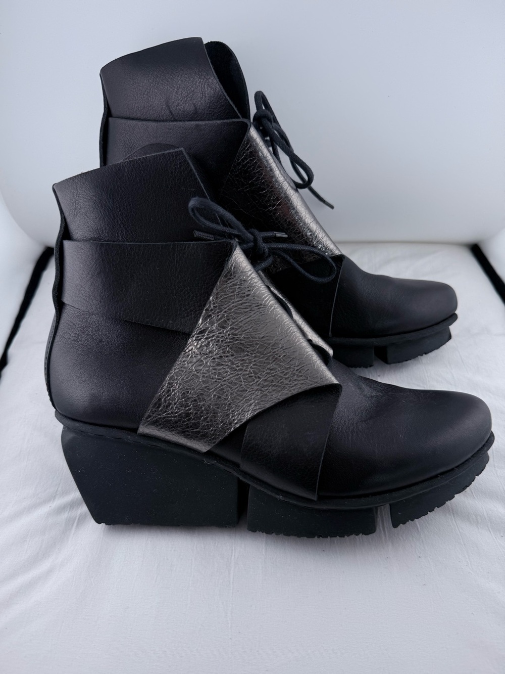 Trippen Black Leather Ankle Boots with Metallic Accent